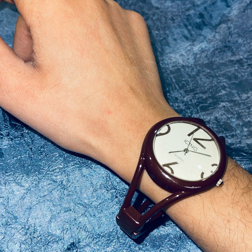 Brown Icing Quartz Watch - Picture 3 of 3